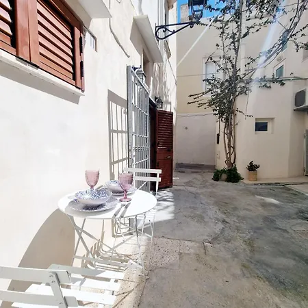 Centro Storico غالّيبولي